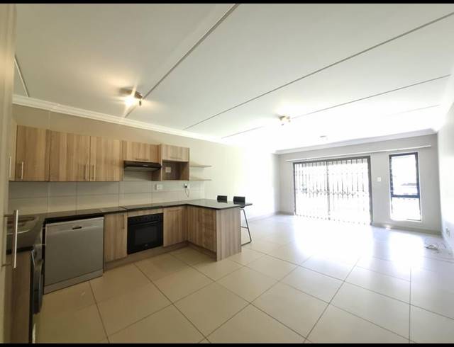 3 BEDROOM APARTMENT FOR SALE IN FOURWAYS